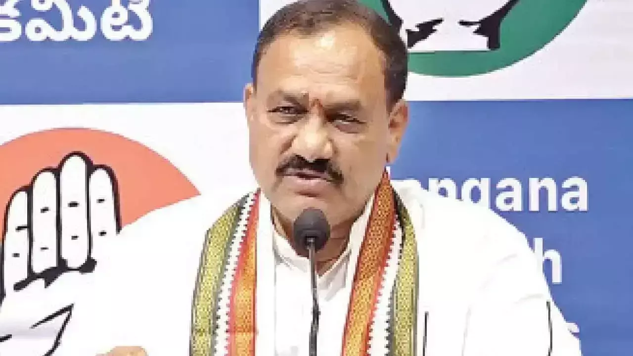 Telangana: महेश गौड़ ने कविता के अचानक BCs के प्रति प्रेम का मज़ाक उड़ाया
