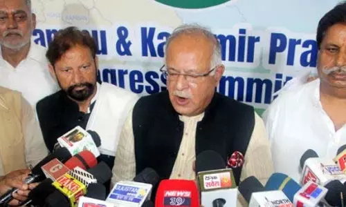 भाजपा राजनीतिक हितों के लिए हर मुद्दे का राजनीतिकरण करने की कोशिश कर रही है: Karra भाजपा राजनीतिक हितों के लिए हर मुद्दे का राजनीतिकरण करने की कोशिश कर रही है: Karra