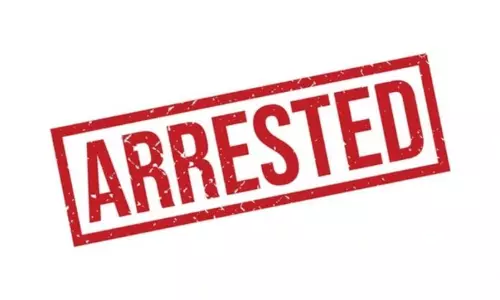 Jammu: 3 ड्रग तस्कर गिरफ्तार Jammu: 3 ड्रग तस्कर गिरफ्तार