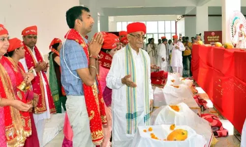 Jammu: श्राइन बोर्ड ने प्राण प्रतिष्ठा समारोह से पहले 3 दिवसीय पूजन शुरू किया Jammu: श्राइन बोर्ड ने प्राण प्रतिष्ठा समारोह से पहले 3 दिवसीय पूजन शुरू किया