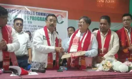 रतन एंगती ने KADCC अध्यक्ष का पदभार संभाला रतन एंगती ने KADCC अध्यक्ष का पदभार संभाला