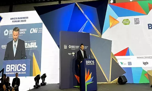 BRICS के लिए नया, टिकाऊ वैश्विक विकास ढांचा संभव: ओरेश्किन BRICS के लिए नया, टिकाऊ वैश्विक विकास ढांचा संभव: ओरेश्किन