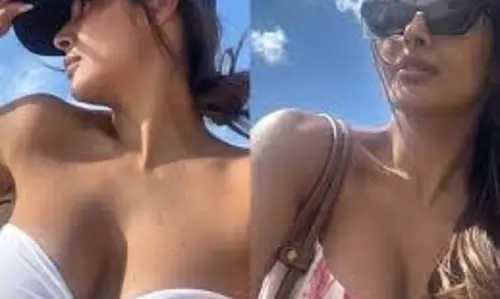 Malaika Arora : स्ट्रैपलेस बिकिनी में टस्कन की धूप में दिखीं बेहद हॉट Malaika Arora : स्ट्रैपलेस बिकिनी में टस्कन की धूप में दिखीं बेहद हॉट