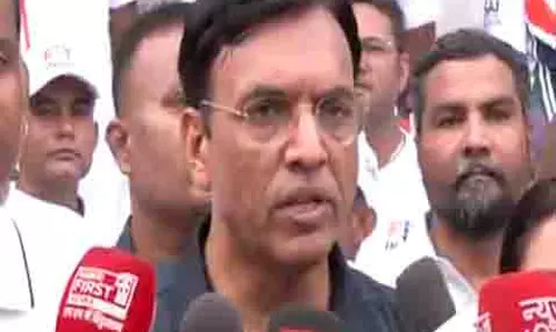 मंडाविया ने गांधीनगर में ‘फिट इंडिया संडे ऑन साइकिल’ रैली में भाग लिया
