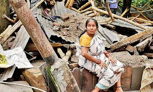 पूजा से पहले लॉर्ड्स में फिर से दुकानों में तोड़फोड़ की शताब्दी पूजा से पहले लॉर्ड्स में फिर से दुकानों में तोड़फोड़ की शताब्दी