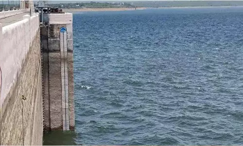 नागार्जुन सागर के लिए जल कला