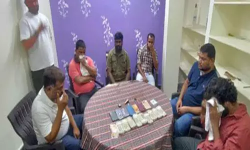 Rangareddy में अवैध जुए पर पुलिस की कार्रवाई में 8 लोग गिरफ्तार Rangareddy में अवैध जुए पर पुलिस की कार्रवाई में 8 लोग गिरफ्तार