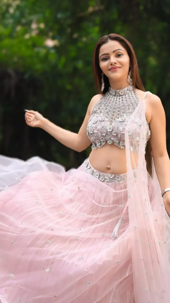 रुबीना दिलैक का सिज़लिंग लुक