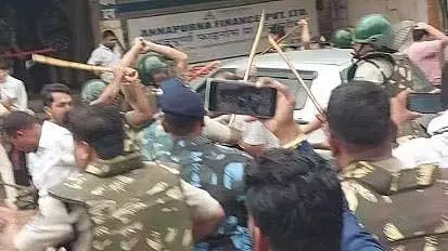 करणी सेना और हरदा पुलिस के बीच झड़प, लाठीचार्ज हुआ करणी सेना और हरदा पुलिस के बीच झड़प, लाठीचार्ज हुआ