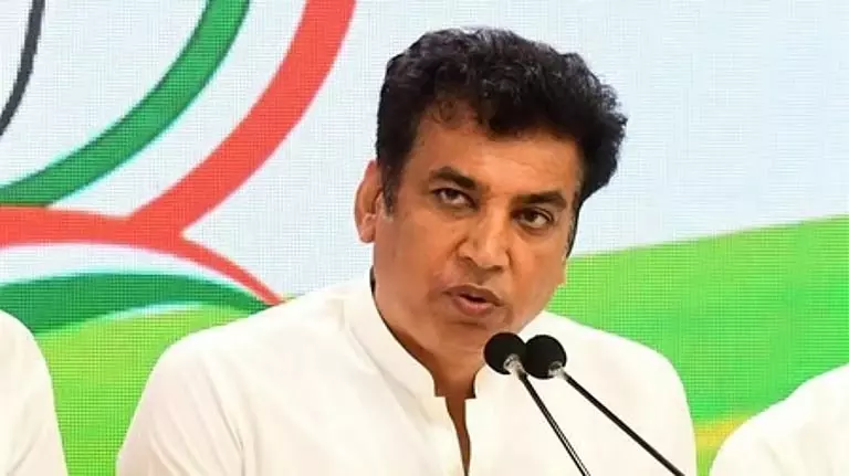 डीयू की फीस वृद्धि से लोगों पर आर्थिक बोझ बढ़ेगा: कांग्रेस नेता देवेंद्र यादव डीयू की फीस वृद्धि से लोगों पर आर्थिक बोझ बढ़ेगा: कांग्रेस नेता देवेंद्र यादव