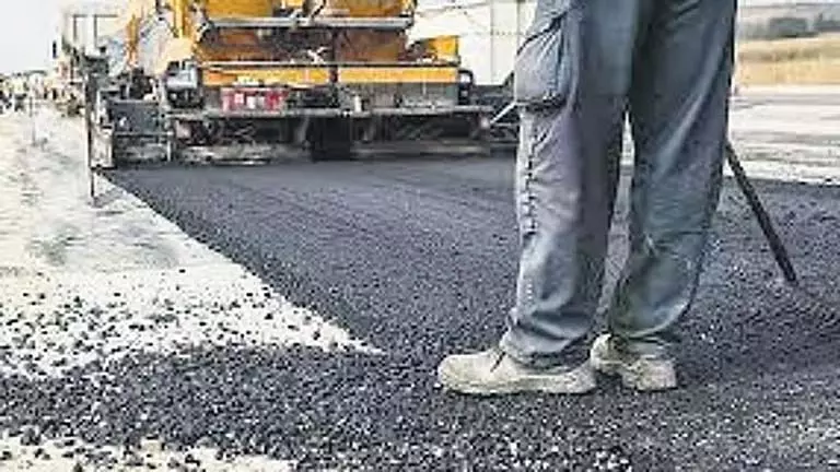 Odisha : ग्रामीण सड़क बुनियादी ढांचे के विकास के लिए योजना शुरू की Odisha : ग्रामीण सड़क बुनियादी ढांचे के विकास के लिए योजना शुरू की
