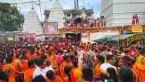 Jharkhand: पहले सोमवार को बाबा बैद्यनाथ धाम का पूरा मंदिर बोल बम के जयकारों से गूंज उठा Jharkhand: पहले सोमवार को बाबा बैद्यनाथ धाम का पूरा मंदिर बोल बम के जयकारों से गूंज उठा
