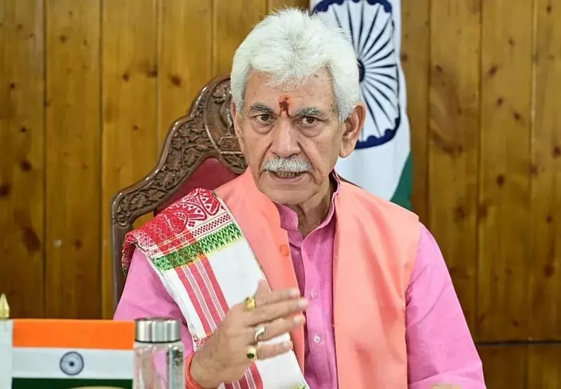 एलजी सिन्हा: जम्मू-कश्मीर में आतंकवाद प्रभावित परिवारों को संपत्तियाँ लौटाई जाएंगी एलजी सिन्हा: जम्मू-कश्मीर में आतंकवाद प्रभावित परिवारों को संपत्तियाँ लौटाई जाएंगी