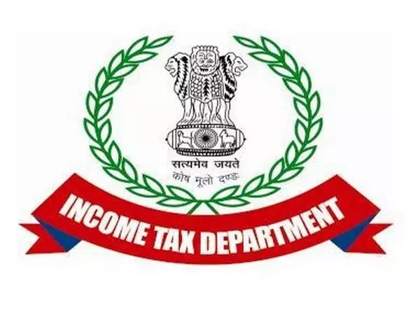 आयकर विभाग ने राजनीतिक चंदे में गलत कटौती के लिए पूरे भारत में छापेमारी की: सूत्र आयकर विभाग ने राजनीतिक चंदे में गलत कटौती के लिए पूरे भारत में छापेमारी की: सूत्र