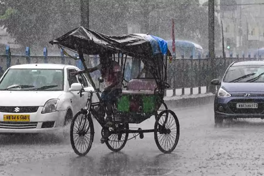 बंगाल की खाड़ी में कम दबाव की प्रणाली के कारण Bengal में हल्की से मध्यम बारिश की संभावना बंगाल की खाड़ी में कम दबाव की प्रणाली के कारण Bengal में हल्की से मध्यम बारिश की संभावना