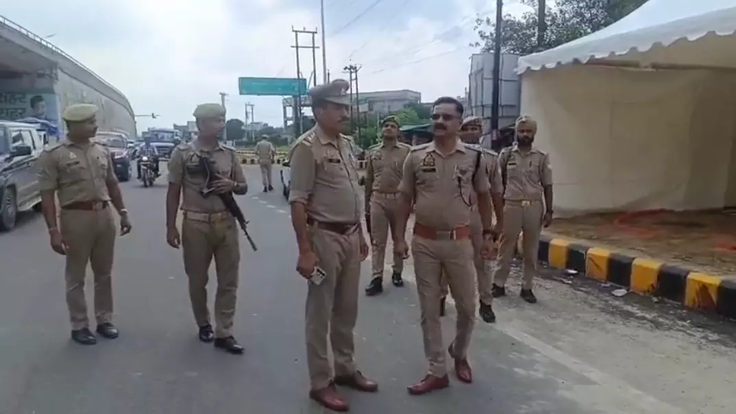 Lucknow: सावन की भीड़ संभालने को तैयार पुलिस प्रशासन Lucknow: सावन की भीड़ संभालने को तैयार पुलिस प्रशासन