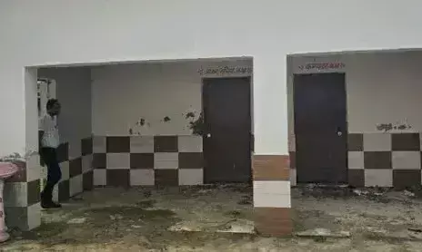 Kamalganj: पंचायत सहायक की लापरवाही से ग्रामीणों में नाराजगी Kamalganj: पंचायत सहायक की लापरवाही से ग्रामीणों में नाराजगी