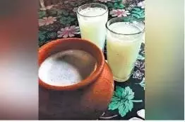 जीडीमेटला में ताड़ी पीने के बाद Nizamabad के एक दंपत्ति को जटिलताएँ हुई जीडीमेटला में ताड़ी पीने के बाद Nizamabad के एक दंपत्ति को जटिलताएँ हुई