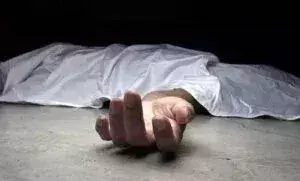 Sahibganj: कुएं से युवक का शव बरामद, जांच में जुटी पुलिस Sahibganj: कुएं से युवक का शव बरामद, जांच में जुटी पुलिस