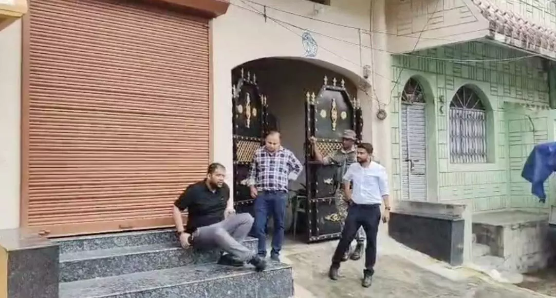 आईटी के छापे SECL अधिकारी यहां जारी आईटी के छापे SECL अधिकारी यहां जारी