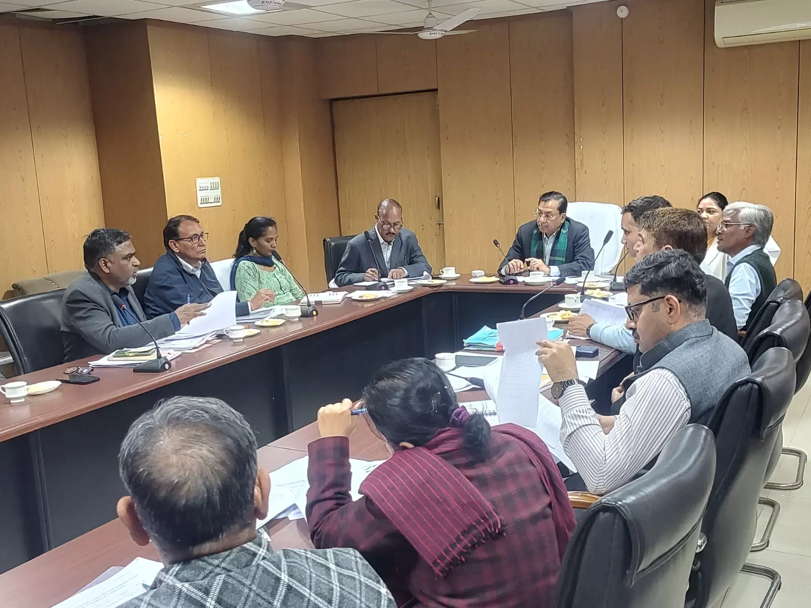 Dungarpur: सबको बीमा 2047 अभियान की जिला स्तरीय समिति की बैठक सम्पन्न Dungarpur: सबको बीमा 2047 अभियान की जिला स्तरीय समिति की बैठक सम्पन्न