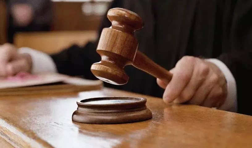 विवाहित महिला को परेशान करने के आरोप में व्यक्ति को दो साल की जेल विवाहित महिला को परेशान करने के आरोप में व्यक्ति को दो साल की जेल