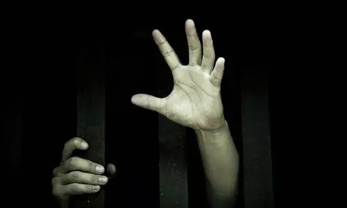 मामी के घर भांजी की हुई मौत, अंतिम संस्कार के वक्त हत्या का खुलासा मामी के घर भांजी की हुई मौत, अंतिम संस्कार के वक्त हत्या का खुलासा