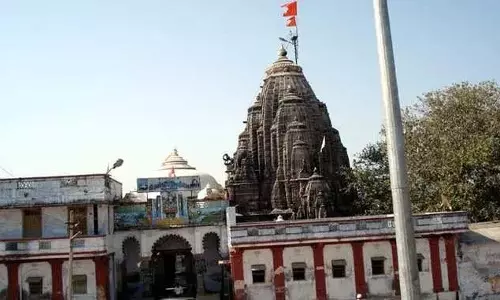 महादेव घाट में लगी भक्तों की कतार, हटकेश्वर देव में जलाभिषेक