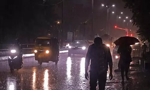 Chennai समेत 22 जिलों में रात में बारिश की संभावना Chennai समेत 22 जिलों में रात में बारिश की संभावना