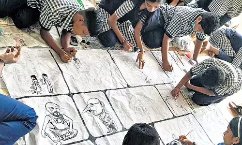 Kerala : छात्रों ने बशीर की विरासत को जीवंत श्रद्धांजलि दी Kerala : छात्रों ने बशीर की विरासत को जीवंत श्रद्धांजलि दी