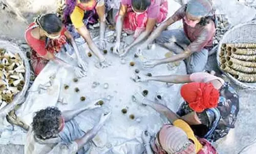 Tamil Nadu : निरीक्षण के डर से 200 से अधिक पटाखा फैक्ट्रियां बंद Tamil Nadu : निरीक्षण के डर से 200 से अधिक पटाखा फैक्ट्रियां बंद