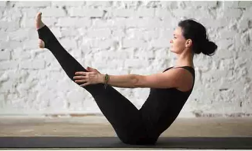 Yoga Tips: एक महीने में पेट की चर्बी कम करना चाहते हैं तो इन योगासनों का नियमित अभ्यास करें Yoga Tips: एक महीने में पेट की चर्बी कम करना चाहते हैं तो इन योगासनों का नियमित अभ्यास करें
