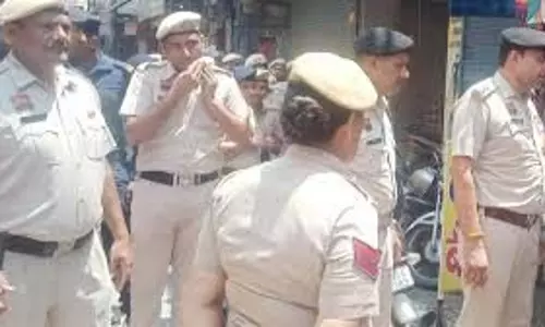 सीएट कंपनी की नकली ट्यूब फैक्ट्री का पर्दाफाश, मालिक की तलाश जारी