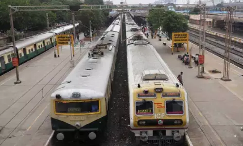 चेन्नई सेंट्रल-अराक्कोनम खंड पर EMU सेवाएं बहाल चेन्नई सेंट्रल-अराक्कोनम खंड पर EMU सेवाएं बहाल