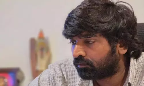 क्या विजय सेतुपति अपनी फिल्म की रिलीज के दौरान ऑनलाइन ट्रोलिंग से परेशान हैं? क्या विजय सेतुपति अपनी फिल्म की रिलीज के दौरान ऑनलाइन ट्रोलिंग से परेशान हैं?