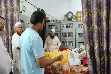 Lucknow: सामाजिक और राजनीतिक मुद्दों पर आज़ाद-मौलाना की अहम चर्चा