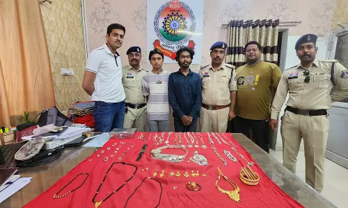 कबीर नगर में 7 लाख की चोरी, 3 चोर गिरफ्तार