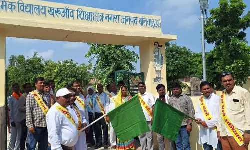 Ballia: स्कूल चलो अभियान में छात्रों और शिक्षकों का उत्साह