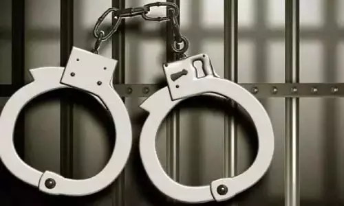 Hyderabad में चोरी करने के आरोप में एक व्यक्ति गिरफ्तार Hyderabad में चोरी करने के आरोप में एक व्यक्ति गिरफ्तार