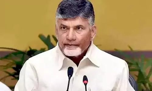 आंध्र : अन्नामया जिले में सड़क दुर्घटना पर CM स्तब्ध आंध्र : अन्नामया जिले में सड़क दुर्घटना पर CM स्तब्ध