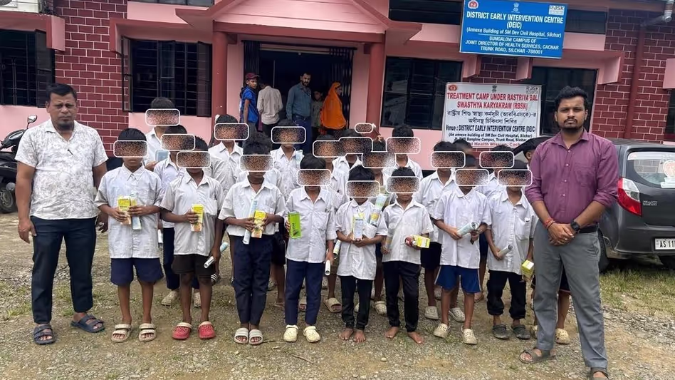 Assam : 95 बच्चों को मुफ्त इलाज, मंत्री ने मेडिकल टीम की सराहना की Assam : 95 बच्चों को मुफ्त इलाज, मंत्री ने मेडिकल टीम की सराहना की
