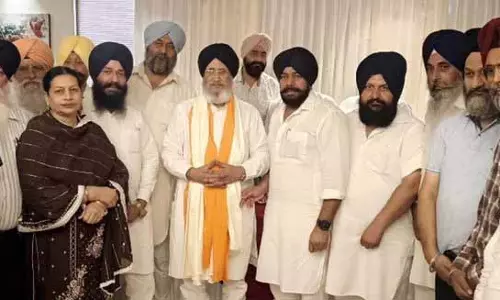 Phagwara सम्मान समारोह में शिअद नेता ने आप सरकार पर तानाशाही रवैया अपनाने का आरोप लगाया Phagwara सम्मान समारोह में शिअद नेता ने आप सरकार पर तानाशाही रवैया अपनाने का आरोप लगाया