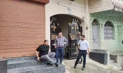 आईटी के छापे SECL अधिकारी यहां जारी आईटी के छापे SECL अधिकारी यहां जारी