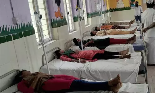 Telangana : दूषित भोजन खाने से 35 लड़कियां बीमार