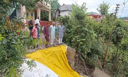 Dharampur MLA ने भूस्खलन प्रभावित क्षेत्रों का दौरा किया