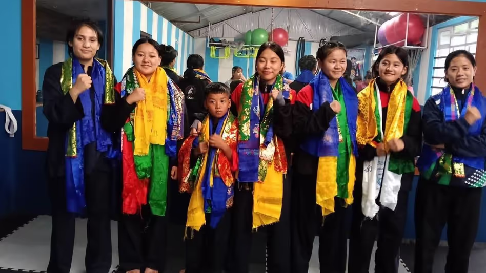 Sikkim  की टीम दीमापुर में एनई पेनकैक सिलाट चैम्पियनशिप के लिए रवाना हुई