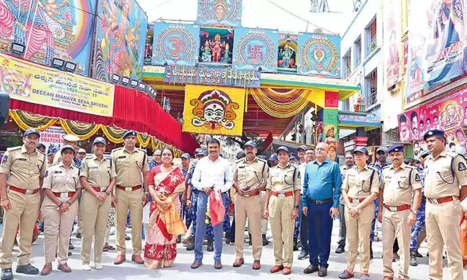Telangana: बोनालू के लिए पुख्ता सुरक्षा उपाय किए गए हैं: सीवी आनंद Telangana: बोनालू के लिए पुख्ता सुरक्षा उपाय किए गए हैं: सीवी आनंद