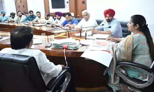 Mayor ने अधिकारियों को लुधियाना में लंबित विकास कार्यों में तेजी लाने के निर्देश दिए