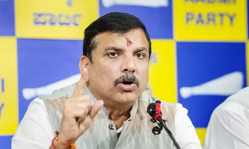 Lucknow: यूपी में शिक्षा को नजरअंदाज कर रही सरकार: संजय सिंह Lucknow: यूपी में शिक्षा को नजरअंदाज कर रही सरकार: संजय सिंह