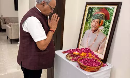 केंद्रीय मंत्री अश्विनी वैष्णव के आवास पहुंचे सांसद बृजमोहन अग्रवाल केंद्रीय मंत्री अश्विनी वैष्णव के आवास पहुंचे सांसद बृजमोहन अग्रवाल